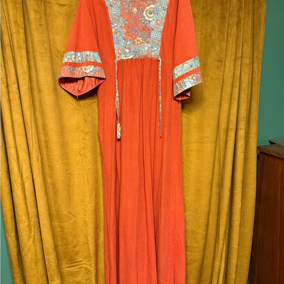 jcpenney Dresses & Skirts - Vintage 60s JcPenny Red Floral Maxi Dress